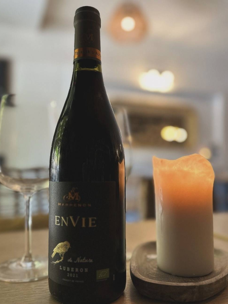 Le restaurant - le 11 24 - Lourmarin - bien manger LOURMARIN